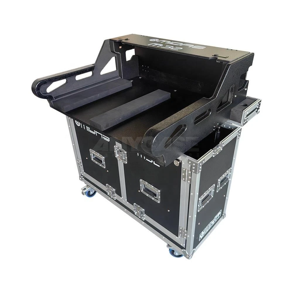 Mixer Case with Hydraulic Rod